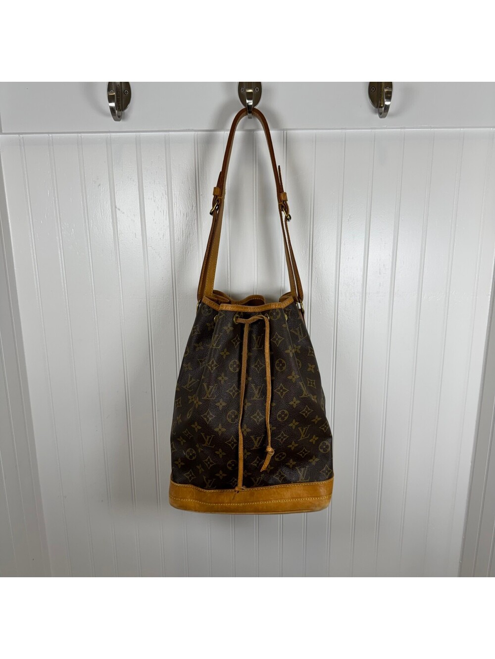 Louis Vuitton Vintage Monogram Canvas Noe Bucket Shoulder Bag Brown Vachetta